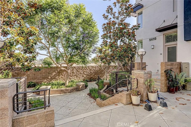5410 W 149th Pl Unit 12, Hawthorne, CA 90250 - view of patio / terrace