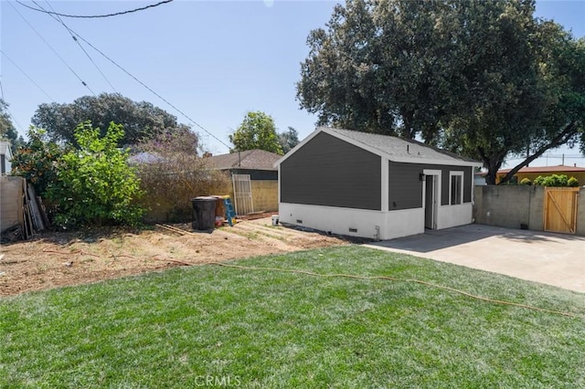 200 N Alberta Pl, Fullerton, CA 92833 - view of yard with a patio area