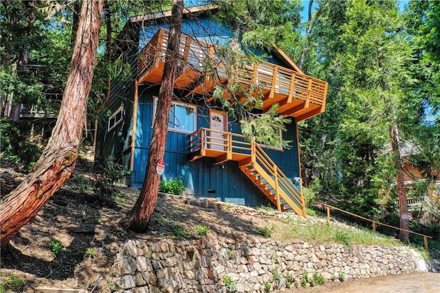 698 W Victoria Ct, Lake Arrowhead, CA 92352 - view of jungle gym with stairs