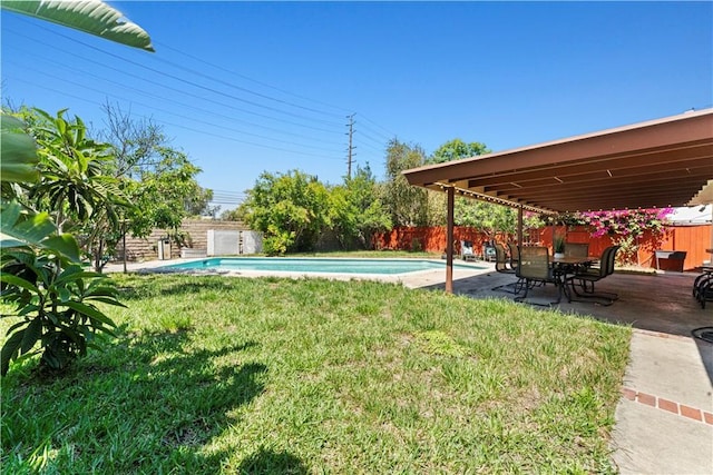 1626 Birchfield Dr, Tustin, CA 92780 - fenced backyard with a patio
