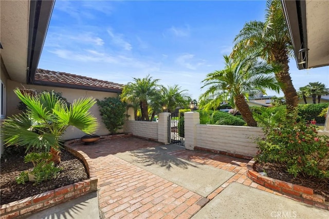 8609 Dunwoodie Rd, Santee, CA 92071 - view of patio featuring a gate