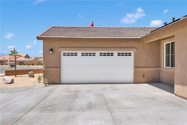 16112 Pablo Ct, Victorville, CA 92395 - garage with concrete driveway