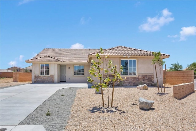 16111 Pablo Ct, Victorville, CA 92395 - photo 3