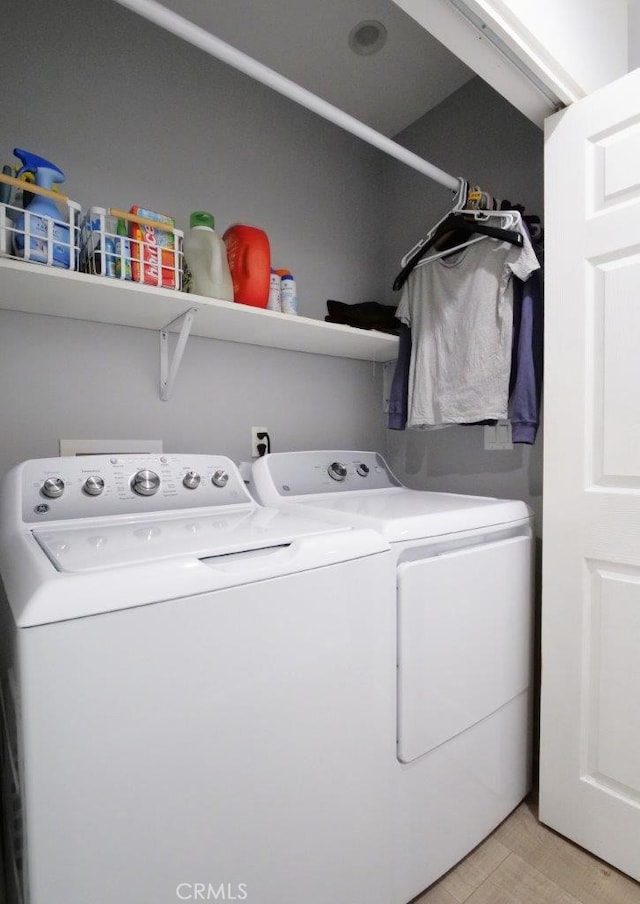 5435 W 76th St, Los Angeles, CA 90045 - washroom featuring washer and dryer