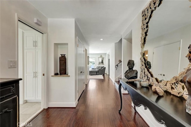 891 Palo Verde Ave, Long Beach, CA 90815 - hall featuring wood finished floors