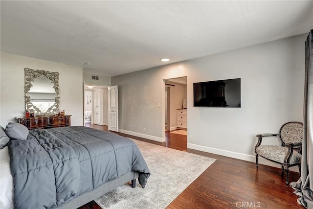 891 Palo Verde Ave, Long Beach, CA 90815 - bedroom featuring dark wood-style floors and recessed lighting