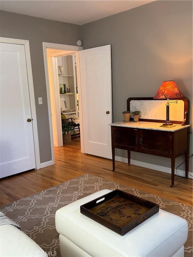 315 W 6th Ave, Chico, CA 95926 - living area featuring wood finished floors