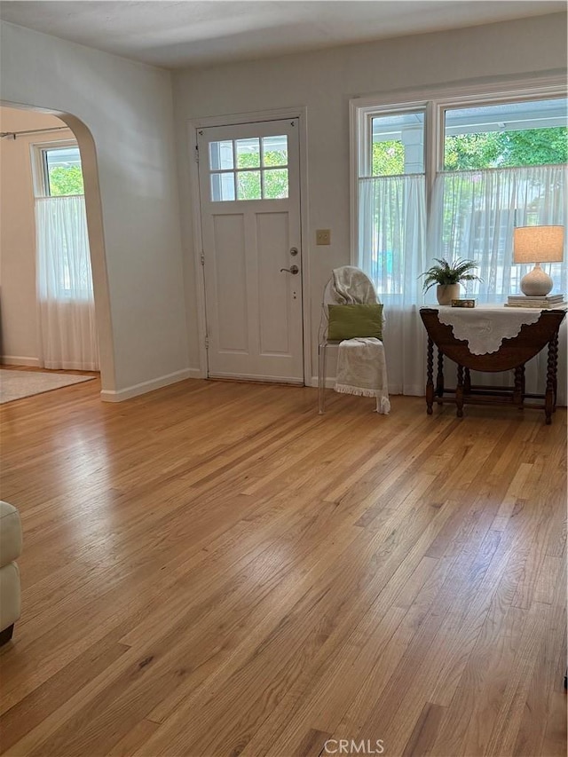 315 W 6th Ave, Chico, CA 95926 - entrance foyer featuring light wood-style floors and arched walkways