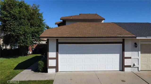4539 Brookview Ct, Chino Hills, CA 91709 - view of front of home with stucco siding, a shingled roof, a front lawn, and concrete driveway