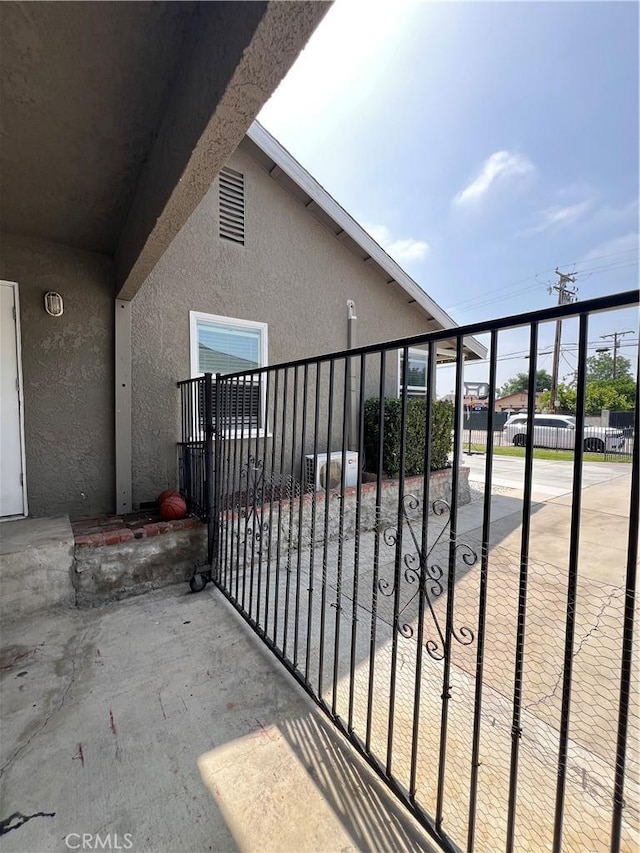 246 E 27th St, San Bernardino, CA 92404 - view of gate