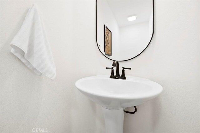 6407 Ruby, Carlsbad, CA 92011 - view of bathroom