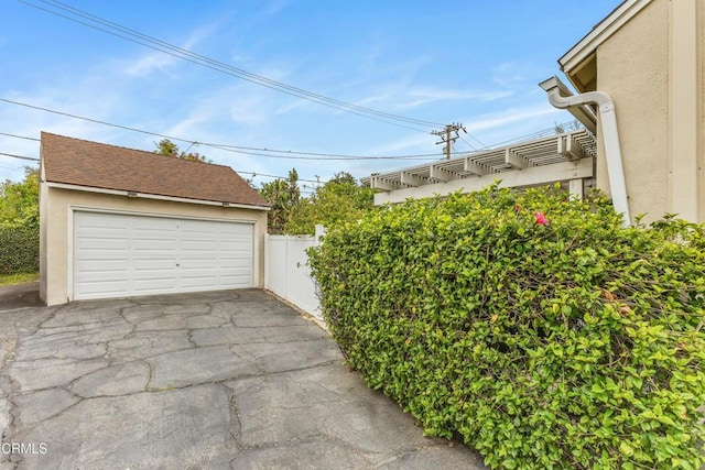 357 Northcliff Rd, Pasadena, CA 91107 - view of detached garage