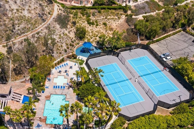 1872 Caminito De La Narcissa, Glendale, CA 91208 - bird's eye view of a pool