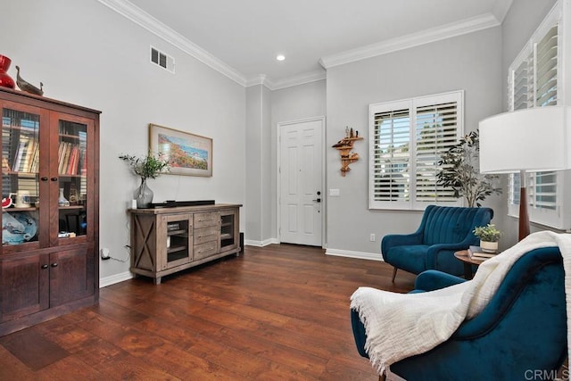923 Citrine Way, San Marcos, CA 92078 - sitting room with ornamental molding, wood finished floors, and recessed lighting