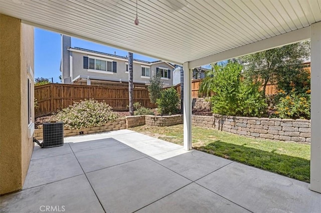 35733 Emily Ave, Murrieta, CA 92563 - fenced backyard featuring a patio area