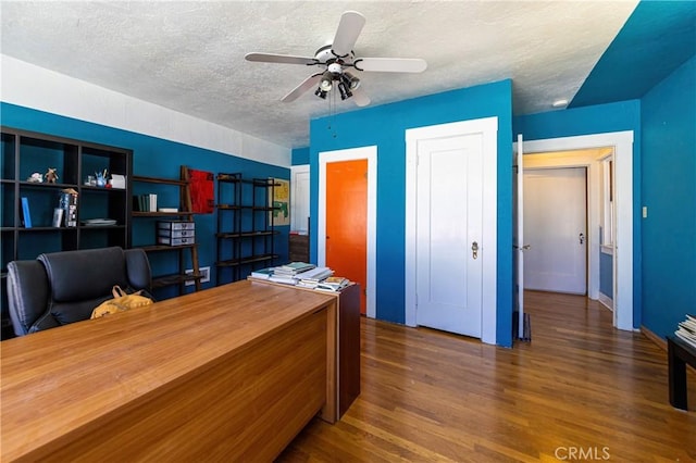 320 W 21st St, Merced, CA 95340 - office featuring a textured ceiling, wood finished floors, and ceiling fan