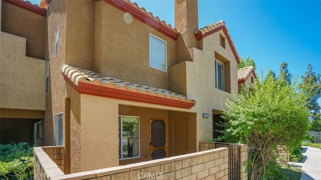 28114 Seco Canyon Rd Unit 156, Saugus, CA 91390 - photo 2