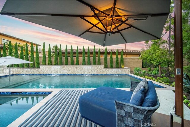 16 Seawatch, Newport Coast, CA 92657 - outdoor pool featuring an in-ground hot tub and a fenced backyard