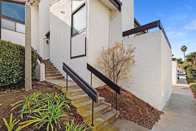 7528 Jerez Ct Unit 6, Carlsbad, CA 92009 - entrance to property with stucco siding