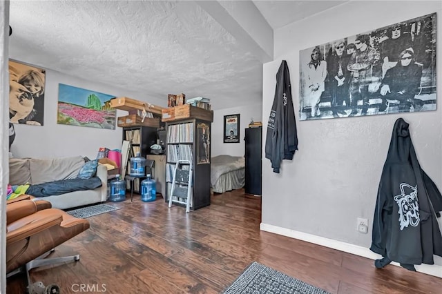 2660 Newell St, County Los Angeles, CA 90039 - sitting room featuring wood finished floors and a textured ceiling
