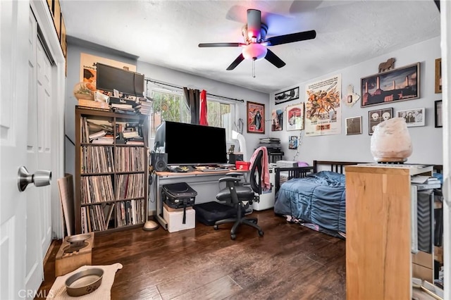 2660 Newell St, County Los Angeles, CA 90039 - office space featuring wood finished floors and a ceiling fan