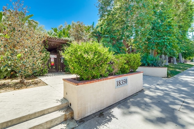 18350 Hatteras St Unit 263, Tarzana, CA 91356 - view of community