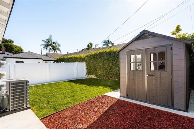 4851 Faculty Ave, Long Beach, CA 90808 - view of yard featuring a shed