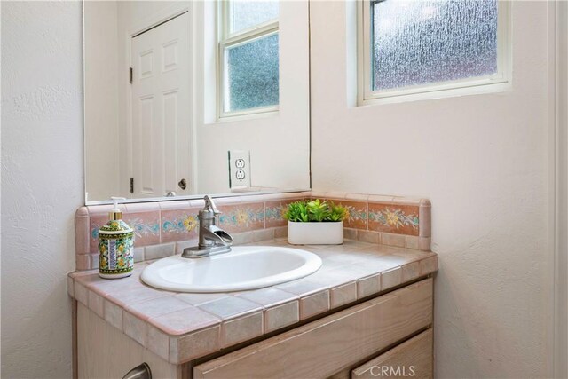 1335 Crestview Ave, Seal Beach, CA 90740 - bathroom with vanity