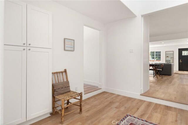 5732 Hillcrest Dr, Los Angeles, CA 90043 - photo 22