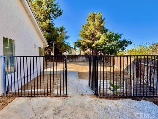 10796 Bonanza Rd, Adelanto, CA 92301 - photo 17