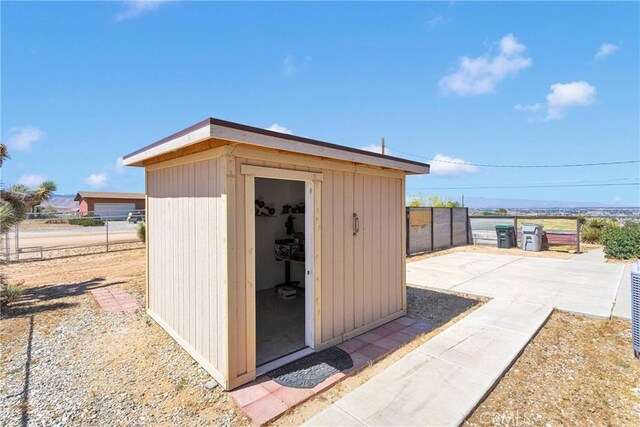 10443 Caribou Ave, Apple Valley, CA 92308 - photo 35