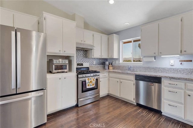 10443 Caribou Ave, Apple Valley, CA 92308 - photo 11