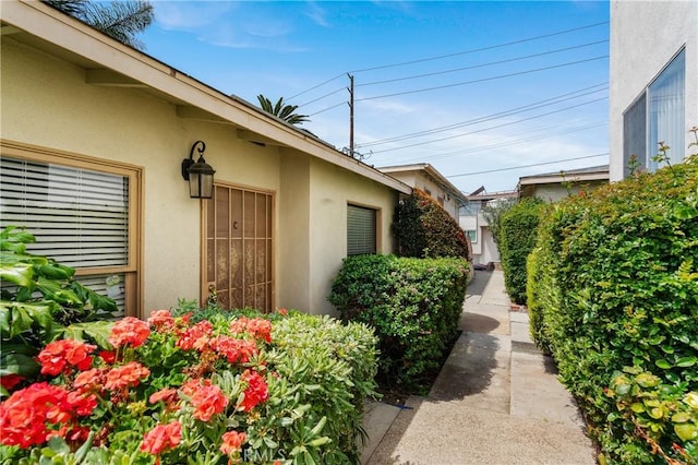 1900 Vanderbilt Ln, Redondo Beach, CA 90278 - view of exterior entry with stucco siding