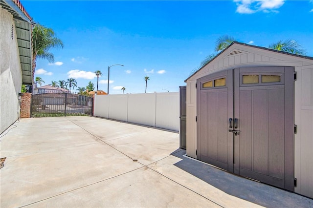 8761 Sandhill Dr, Riverside, CA 92508 - view of shed