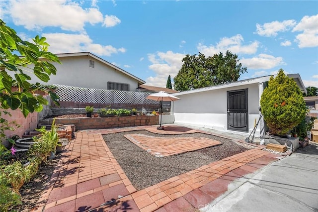 15352 Pastrana Dr, La Mirada, CA 90638 - view of patio