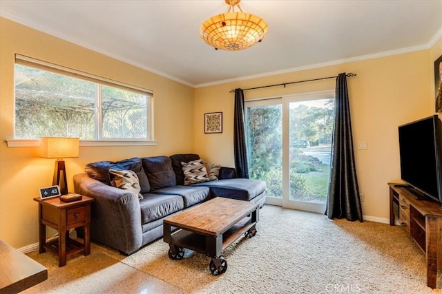 947 Calimex, Nipomo, CA 93444 - living room with crown molding and baseboards