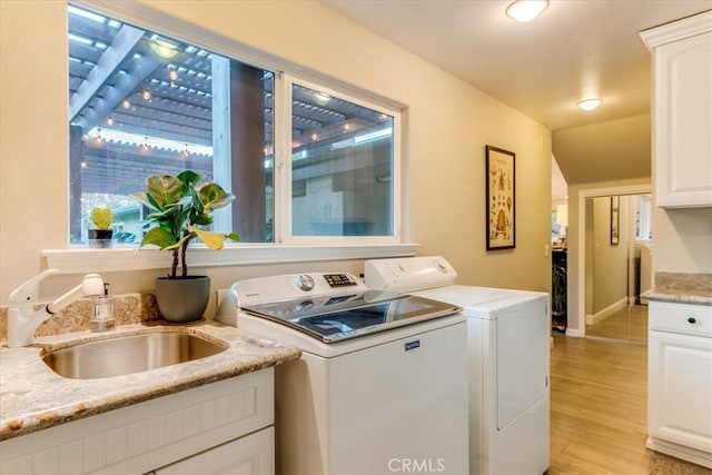 947 Calimex, Nipomo, CA 93444 - laundry area featuring washing machine and dryer and light wood-style floors