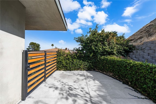 325 N Madison Ave, Monrovia, CA 91016 - view of patio