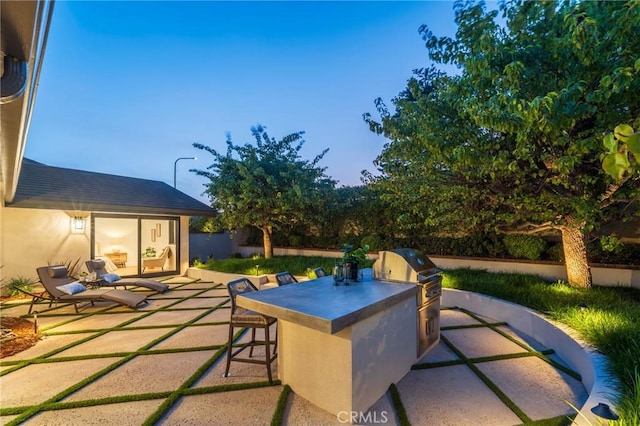 35 Beachcomber Dr, Corona Del Mar, CA 92625 - view of patio / terrace featuring area for grilling