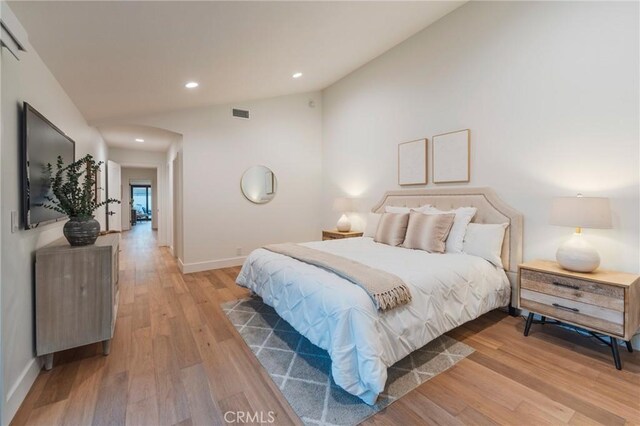35 Beachcomber Dr, Corona Del Mar, CA 92625 - bedroom featuring lofted ceiling, light wood finished floors, and recessed lighting