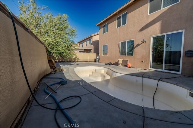 13740 Starshine Dr, Victorville, CA 92392 - fenced backyard featuring a patio area