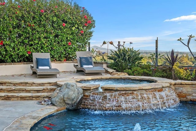 7603 Circulo Sequoia, Carlsbad, CA 92009 - view of swimming pool featuring a pool with connected hot tub and a patio