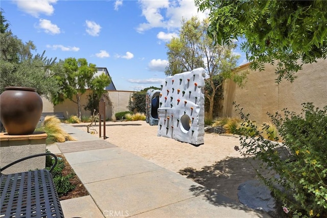 911 Santa Fe Ave Unit A, San Gabriel, CA 91776 - fenced backyard with a patio area