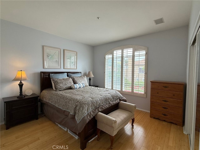 21 Veneto Ln, Aliso Viejo, CA 92656 - bedroom with light wood finished floors and baseboards