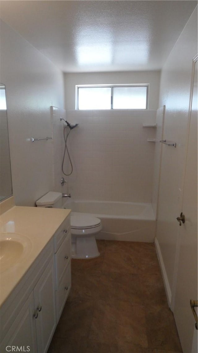 6821 Rocky Grove Ct Unit 13, Yorba Linda, CA 92886 - full bath with healthy amount of natural light, vanity, and bathtub / shower combination