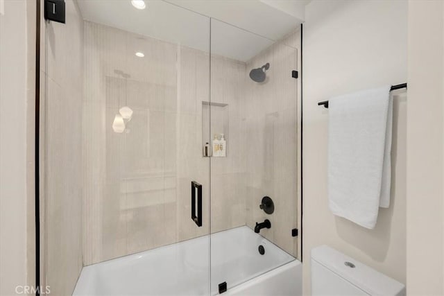 756 W 19th St Unit B, Costa Mesa, CA 92627 - full bath with enclosed tub / shower combo and recessed lighting