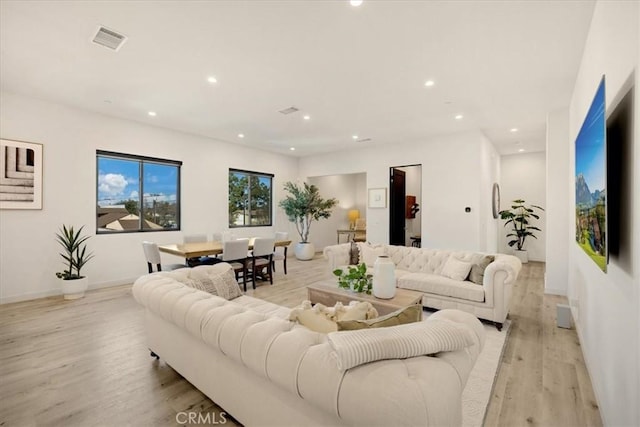 756 W 19th St Unit B, Costa Mesa, CA 92627 - living area featuring light wood-style floors and recessed lighting