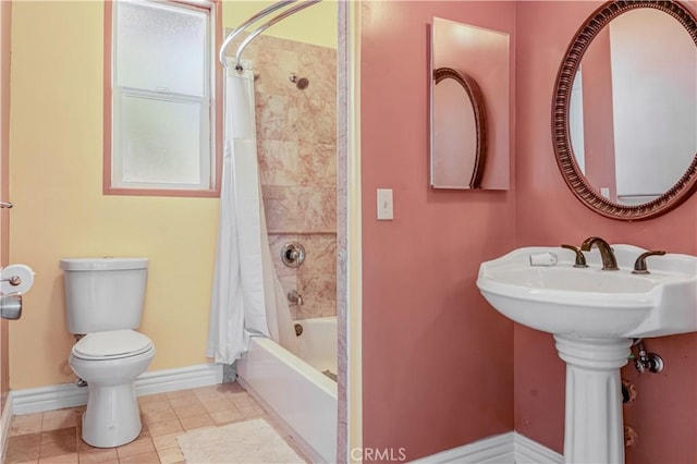 11110 Choctaw Dr, Bakersfield, CA 93308 - full bath with toilet and shower / bathtub combination with curtain