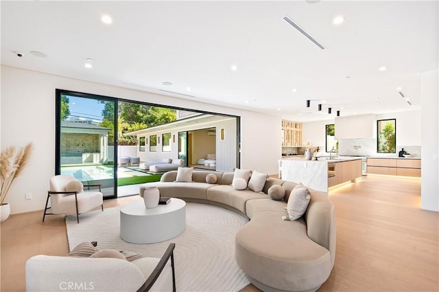 16728 Morrison St, Encino, CA 91436 - photo 13