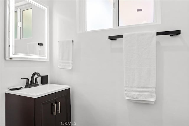 6535 Mary Ellen Ave, Valley Glen, CA 91401 - bathroom featuring vanity